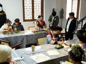 瑞气盈门“闹”非遗 指尖传承寻年味: 六盘水钟山区举办“非遗贺新春·指尖承非遗”主题体验活动