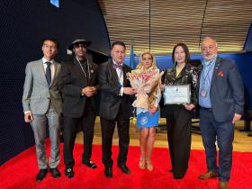 奏响爱与绿色之音:纽约举办“地球母亲日暨联合国和平音乐会颁奖典礼”