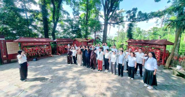 书香联建促振兴——从江县文旅局党支部与江南大学图书馆第一党支部开展联学共建活动