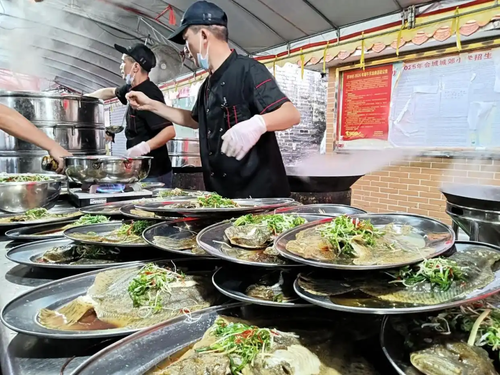 「侨乡风情」孖冲村的“龙船饭”