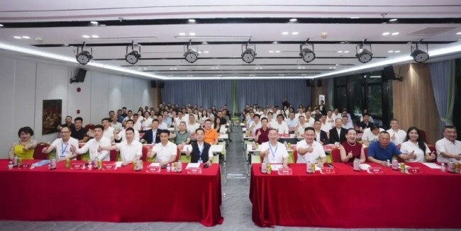 广东省湖北商会 20 周年庆典暨 “库姆巴特之夜” 发布会圆满举行