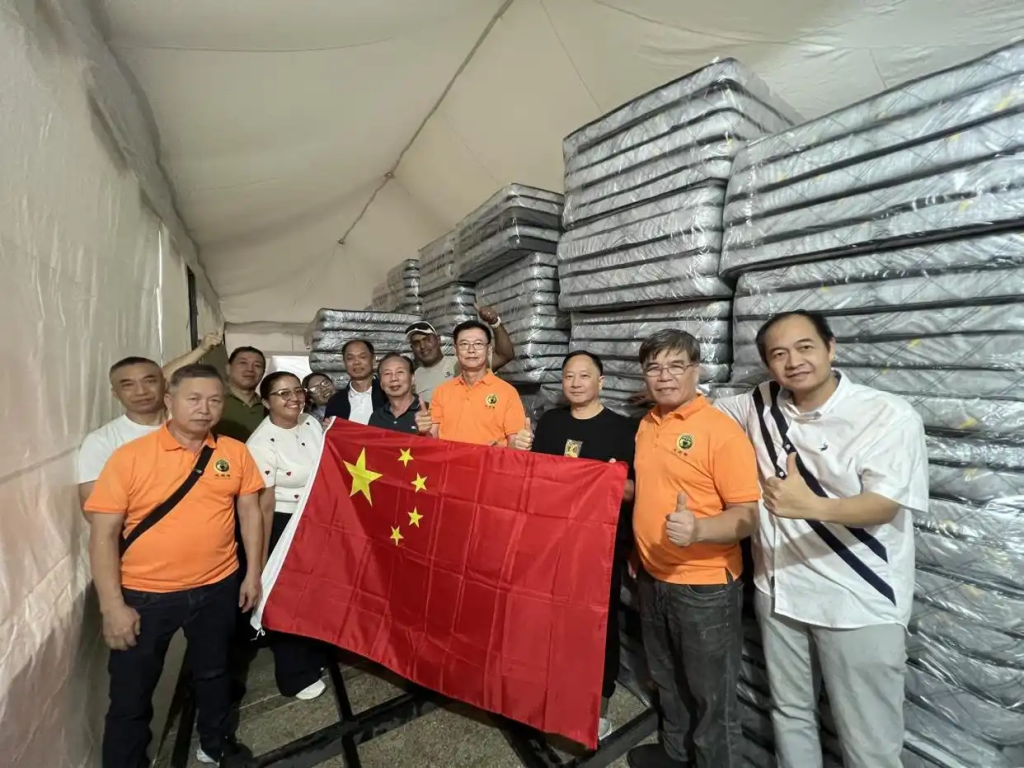 「华人故事」委内瑞拉侨界抗震救灾彰显中华大爱——记委内瑞拉侨胞联合救灾行动现场速写