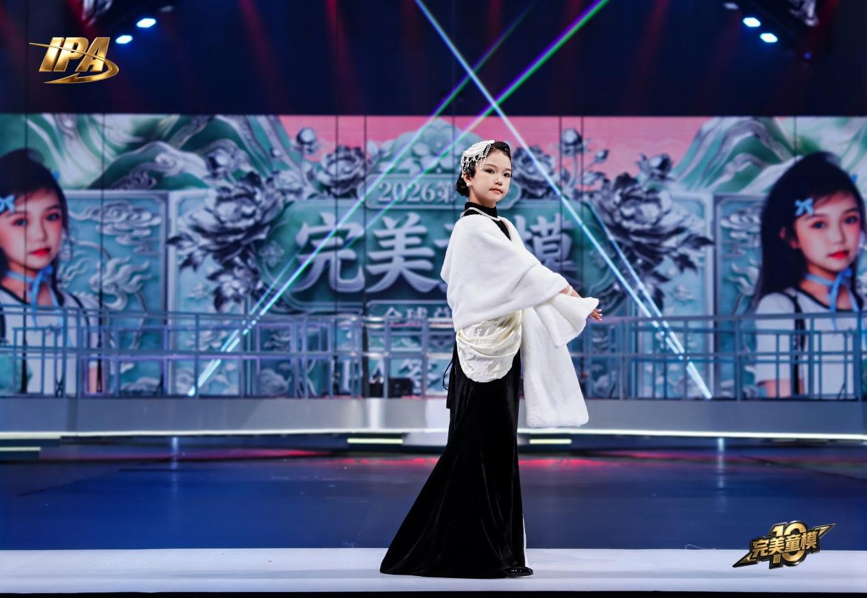全网出圈!第十季完美童模 IPA签约艺人许灵月高光回顾