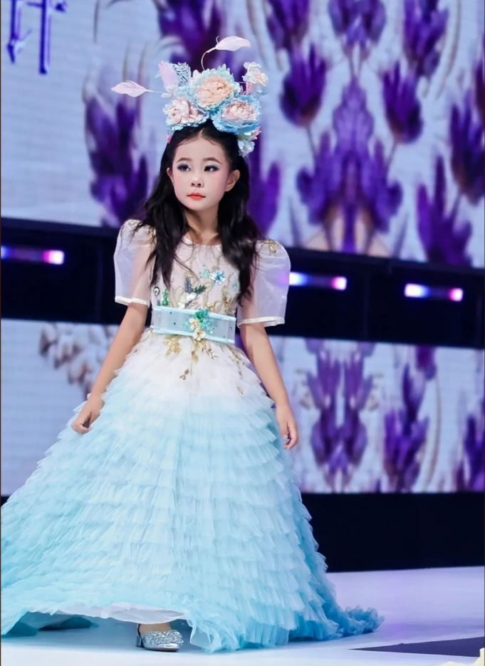 全网出圈!第十季完美童模 主持人常雅卓 高光回顾